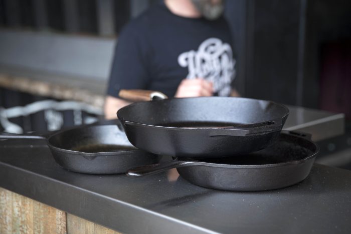 Holy Smoke BBQ Cast Iron Skillet 26 cm - Afbeelding 3